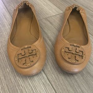 Tory Burch size 7 flats in camel.